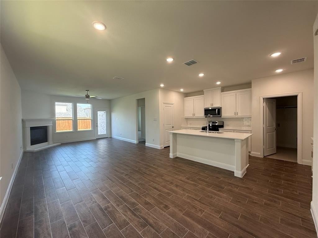 808 Santa Lucia Dr - Photo 2 of 21