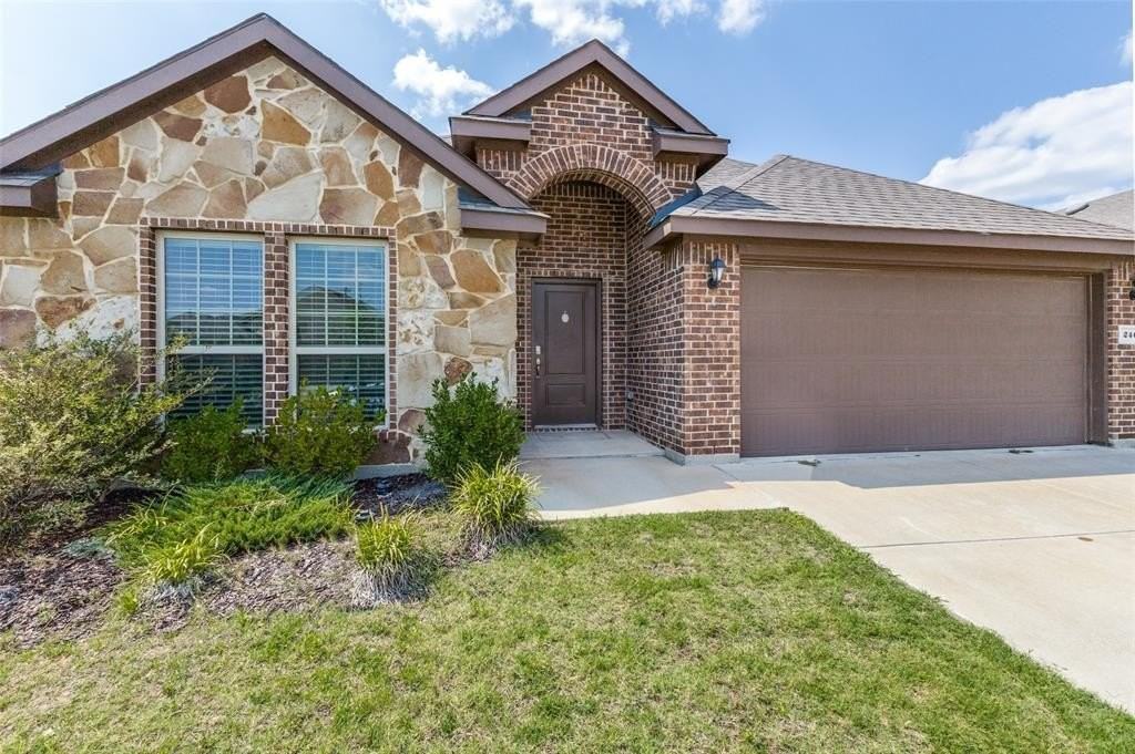 246 Virginia Ct - Photo 2 of 25