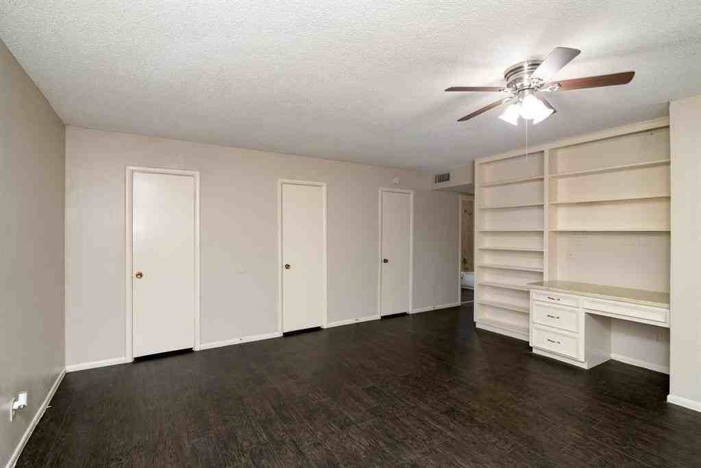 5302 Wonder Dr - Photo 5 of 18