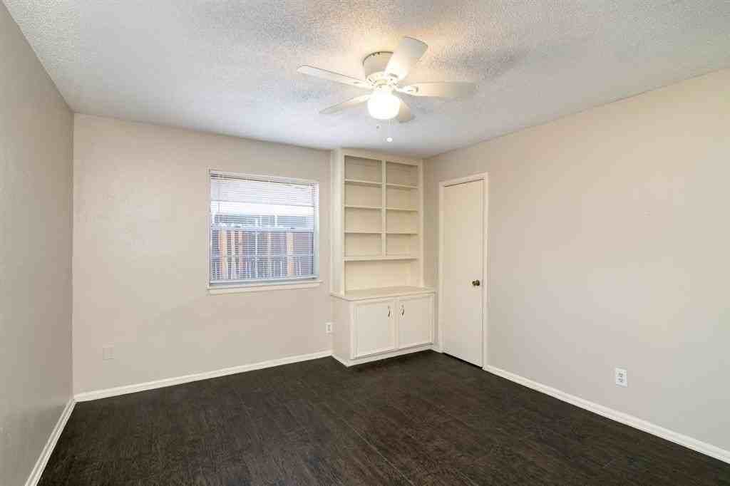 5302 Wonder Dr - Photo 6 of 18