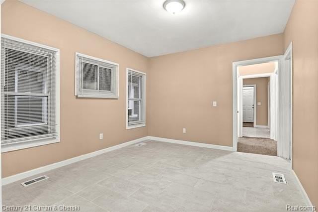 1039 N Rademacher St - Photo 6 of 21