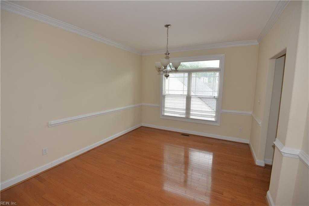 708 13th Street - Photo 7 of 31