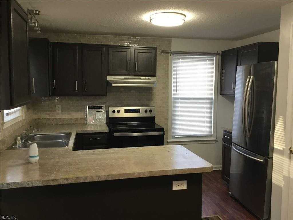 1074 Piney Marsh Ct - Photo 4 of 9