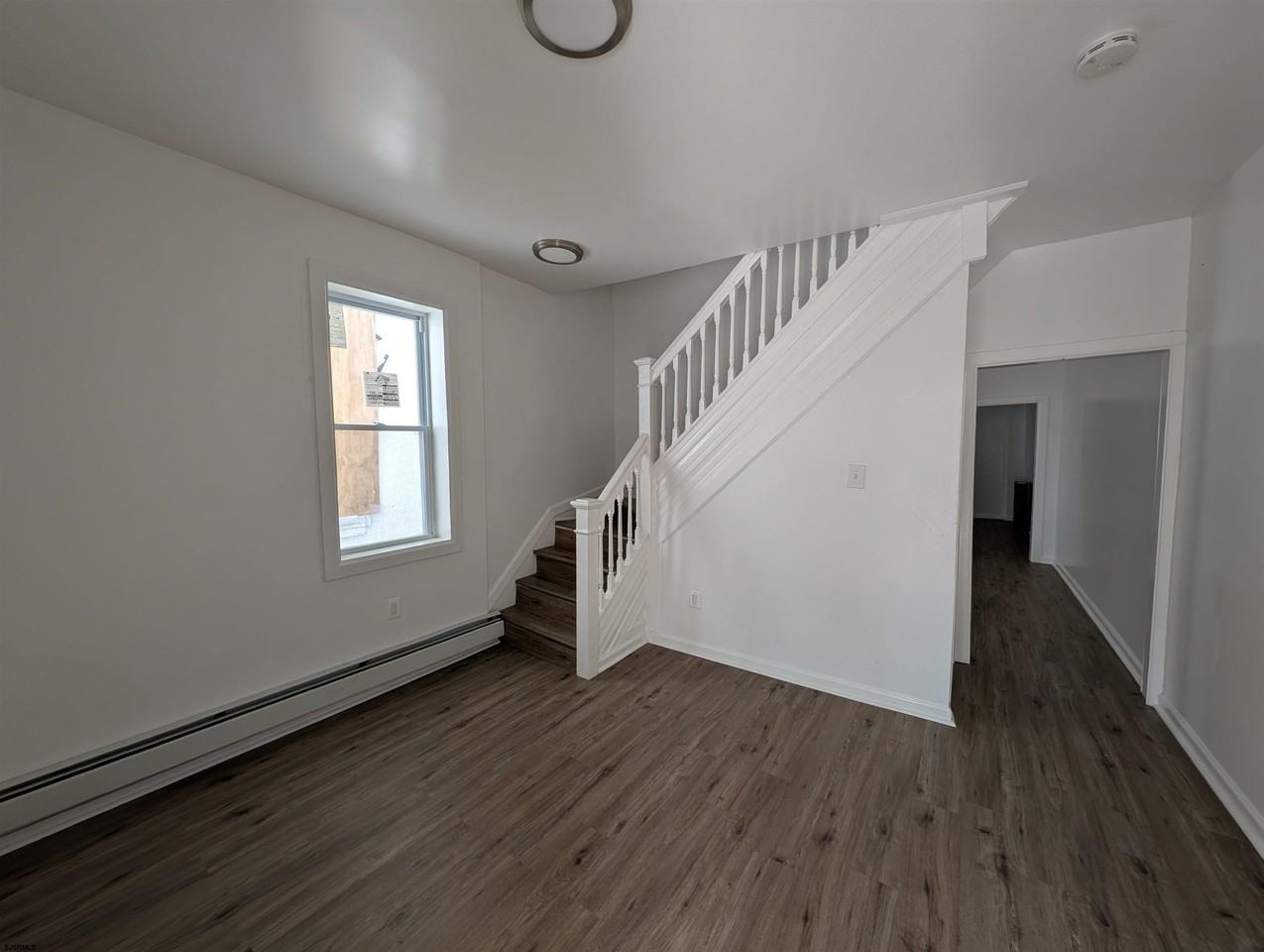 1111 Adriatic Avenue - Photo 6 of 22