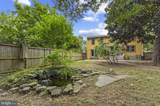 915 Jackson St - Photo 1 of 1
