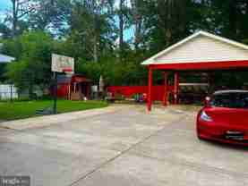 7213 Adelphi Rd - Photo 1 of 1