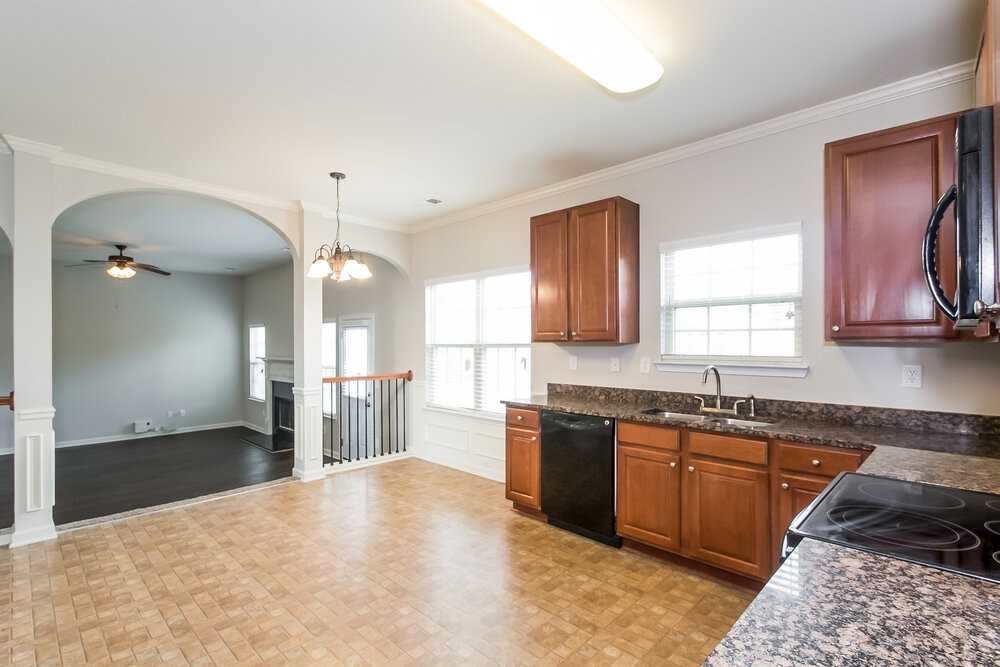 409 Mackenzie Noelle Ln - Photo 5 of 15