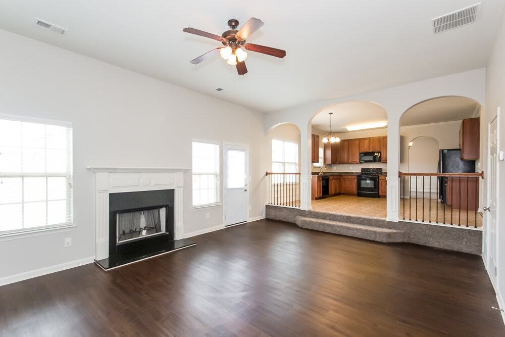 409 Mackenzie Noelle Ln - Photo 7 of 15