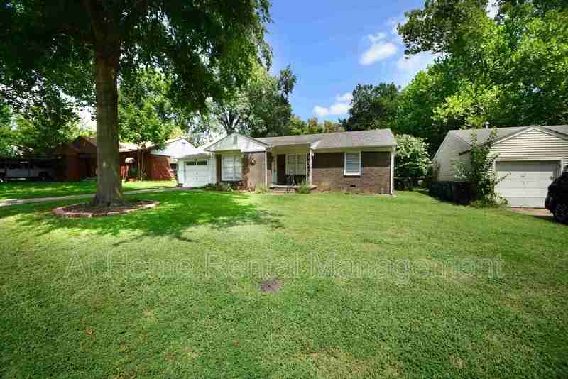 2513 S Sandusky Ave - Photo 3 of 21