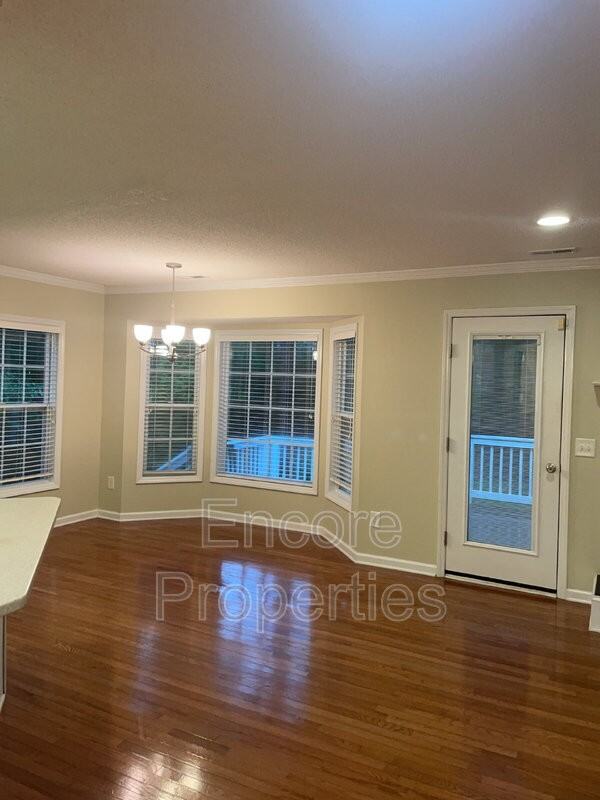 3384 Carolina Way - Photo 6 of 21
