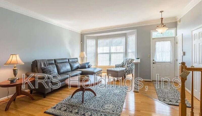 3947 Hartlake St - Photo 6 of 19