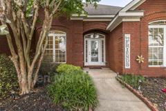 522 Manchester Ln - Photo 1 of 1