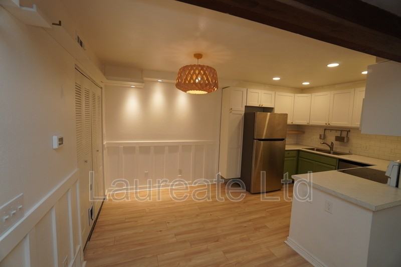 431 Wright St #107 - Photo 5 of 13