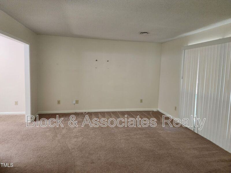 3304 Boulder Ct - Photo 4 of 19