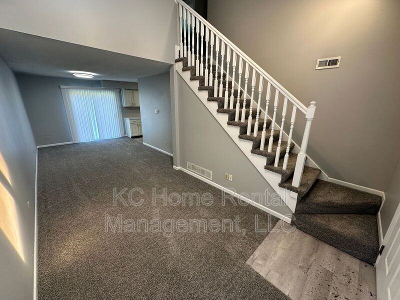 106 Francis St - Photo 3 of 32