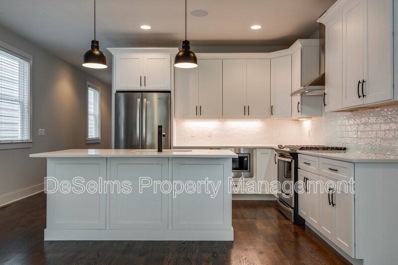 2221B Winford Ave - Photo 5 of 27