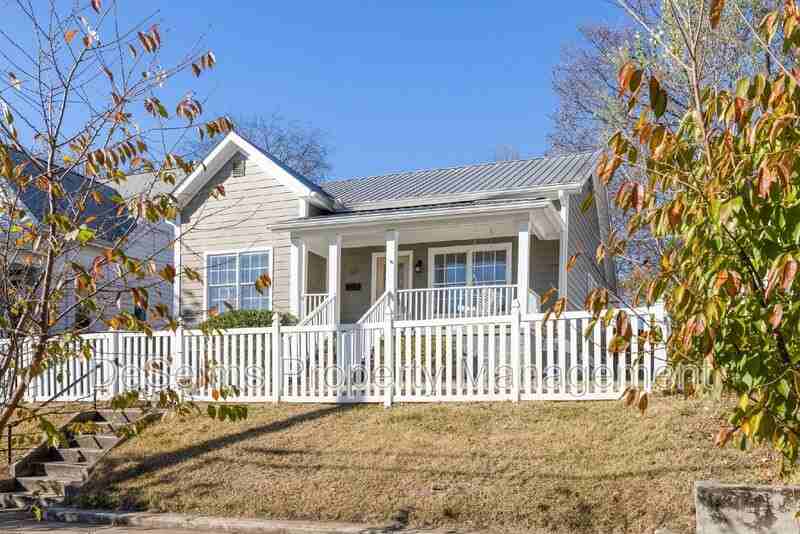 508 S 12th St - Photo 2 of 32