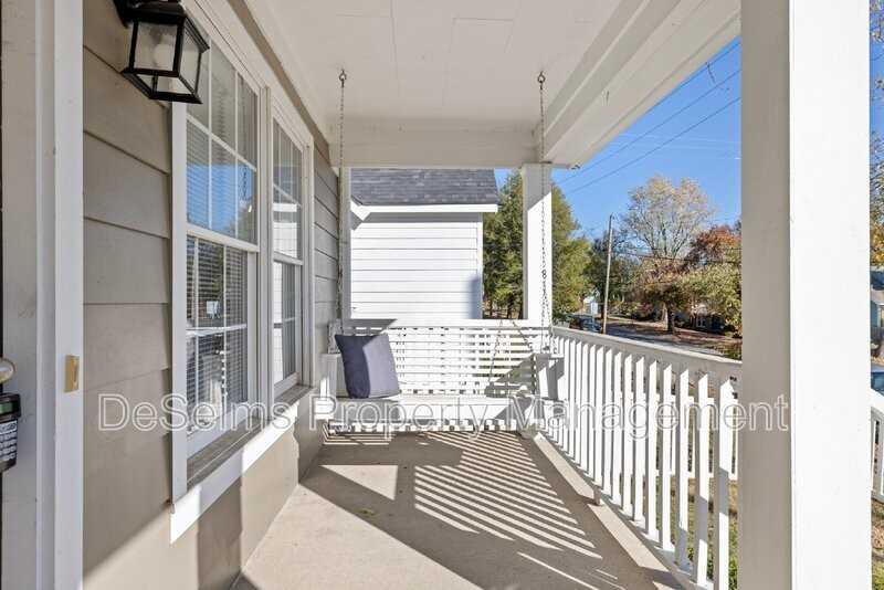 508 S 12th St - Photo 5 of 32