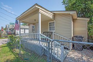 2063 Arbutus Ave - Photo 1 of 1