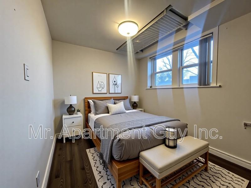 2 Balsam Ave S #3 - Photo 3 of 6