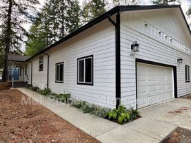 479 Se Old Arcadia Rd - Photo 1 of 1