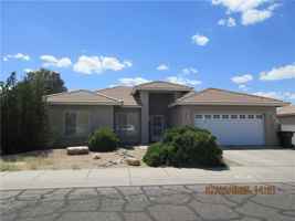 featured image of 3827 Heritage Ln