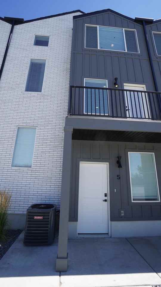 2925 S Highwayste #5 - Photo 2 of 26