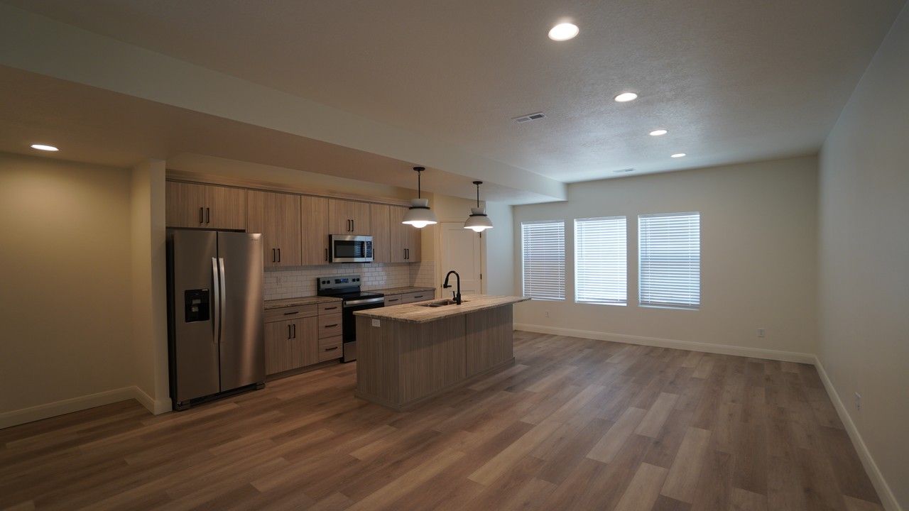 2925 S Highwayste #5 - Photo 6 of 26