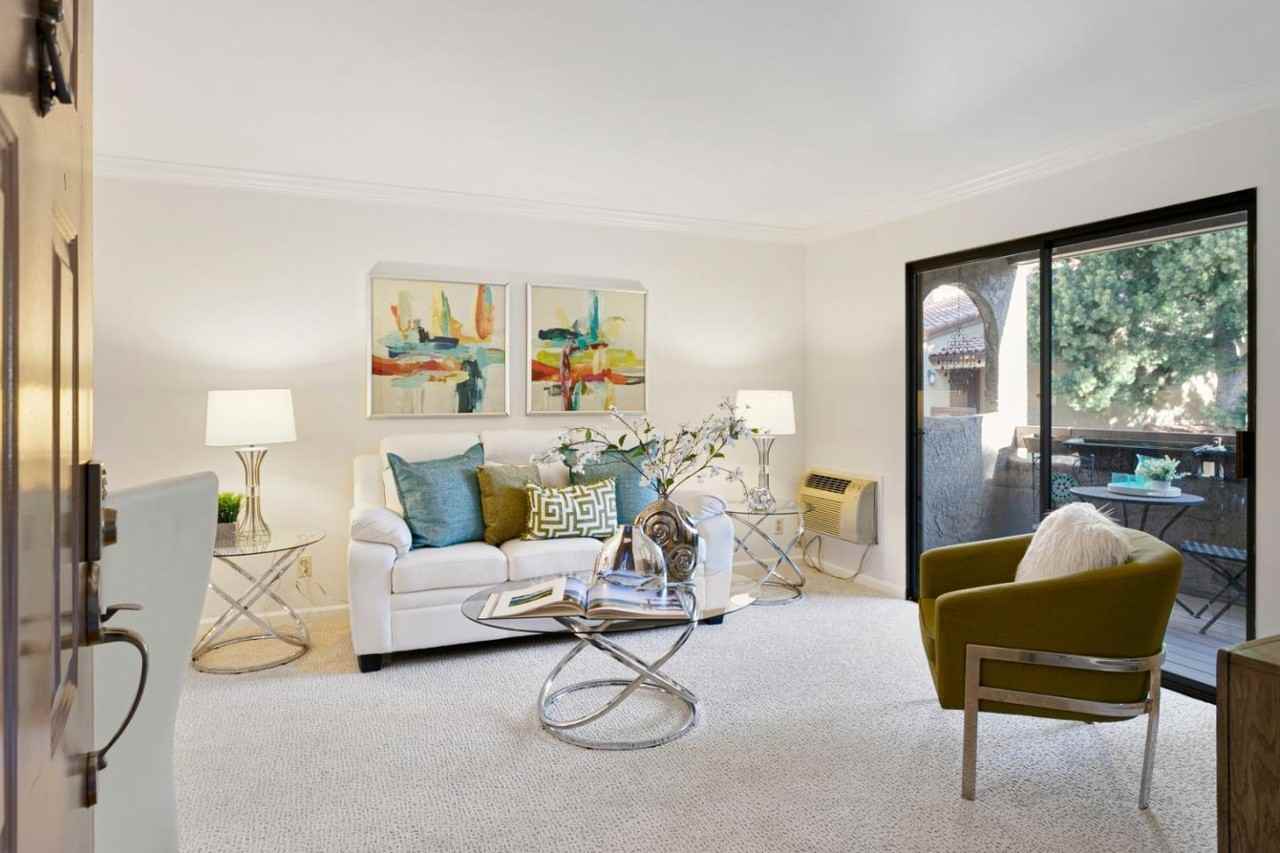 2250 Monroe St - Photo 2 of 12