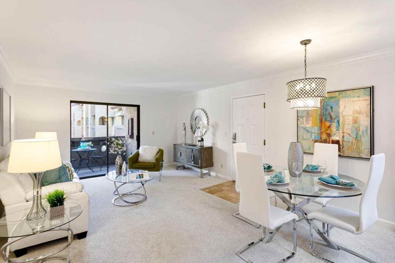 2250 Monroe St - Photo 3 of 12