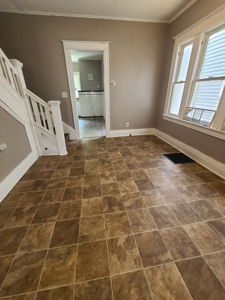 989-991 Avenue D - Photo 3 of 11