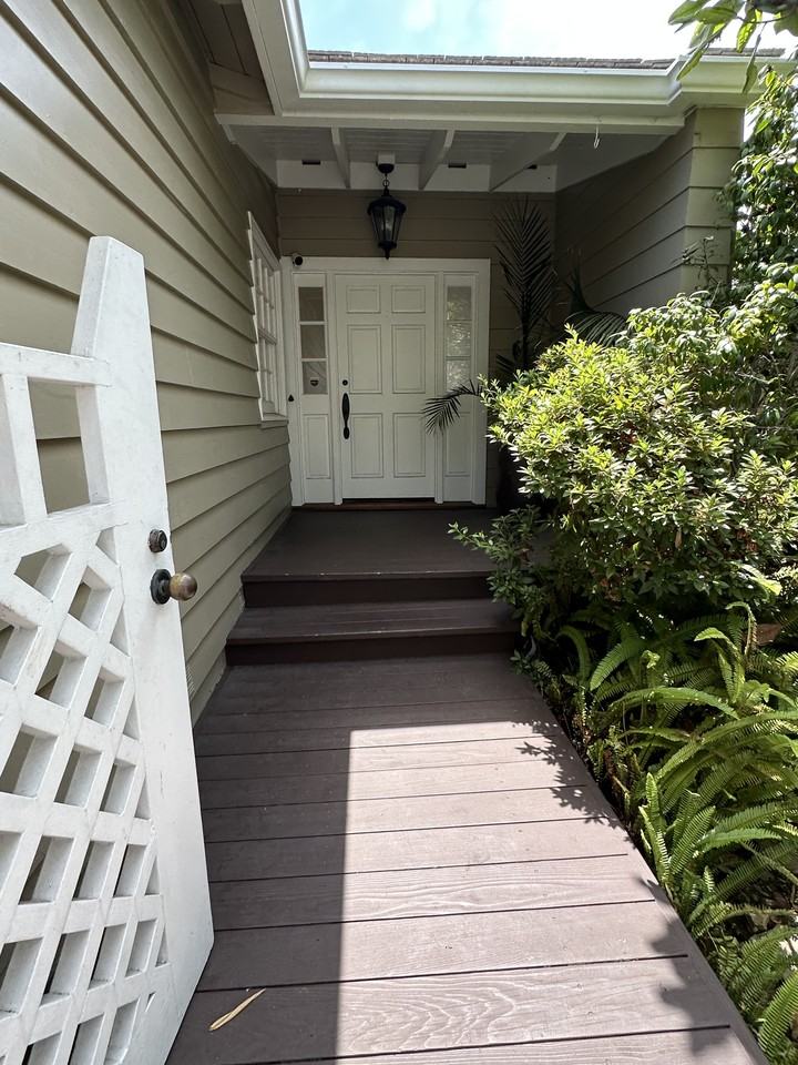 1127 Virginia Way #NA - Photo 5 of 24