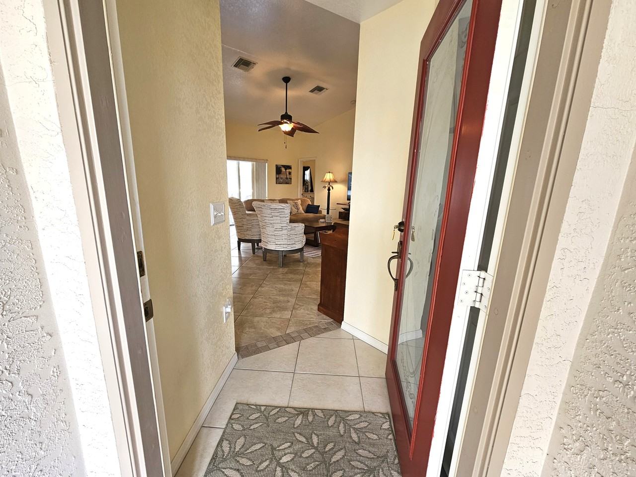 246 Albatross Rd - Photo 3 of 41