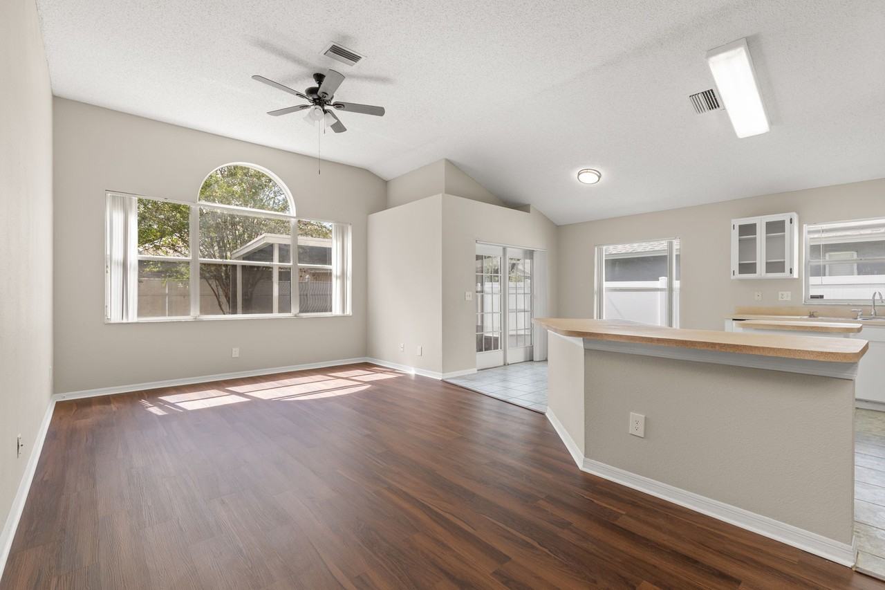 13416 Sunvale Pl - Photo 7 of 22