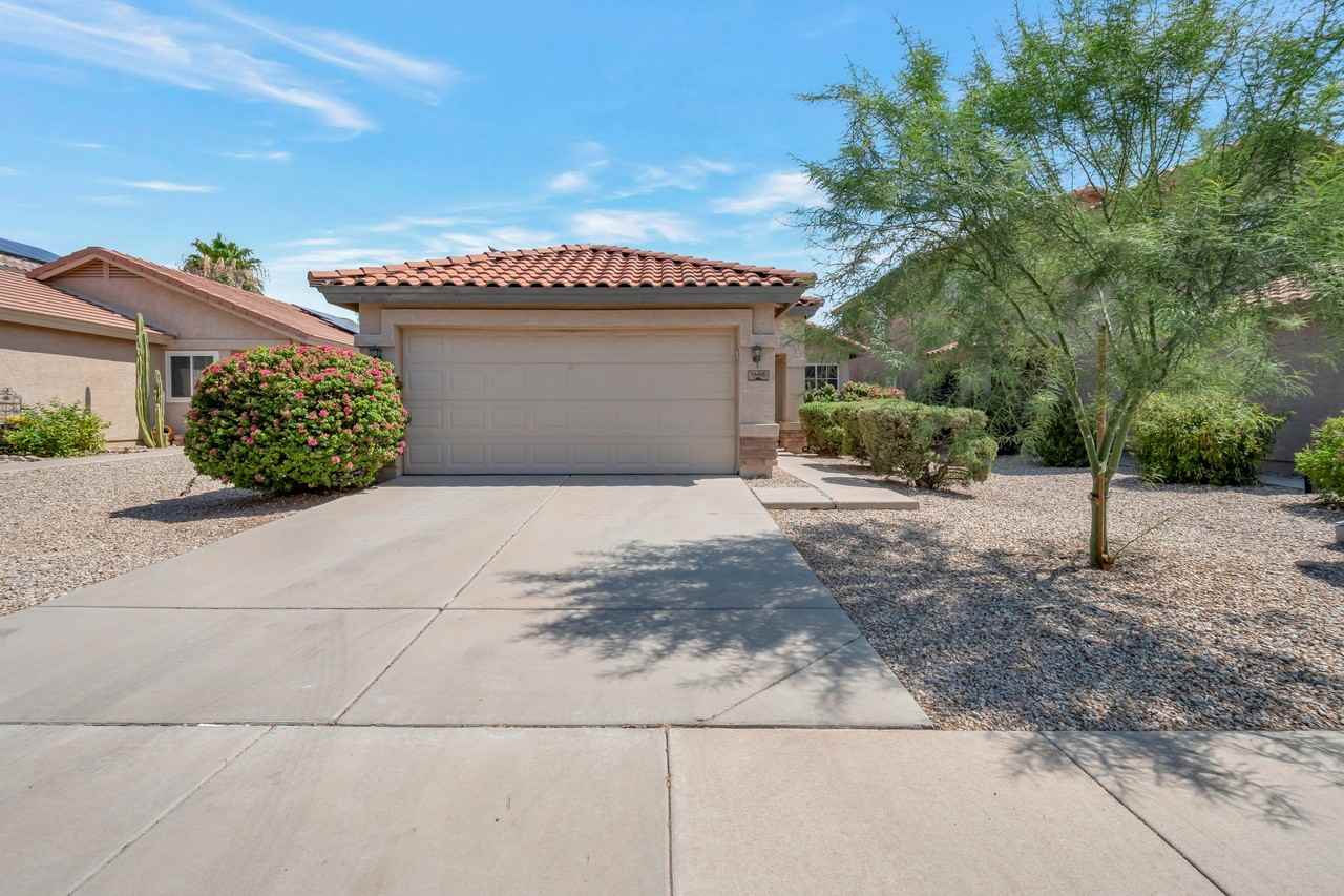 1448 E Saguaro Trl