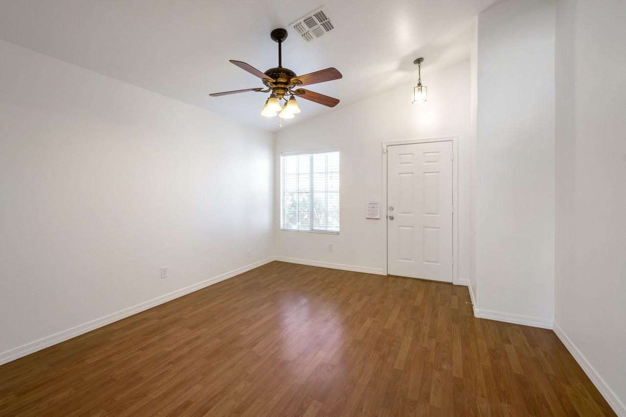 1448 E Saguaro Trl - Photo 4 of 24