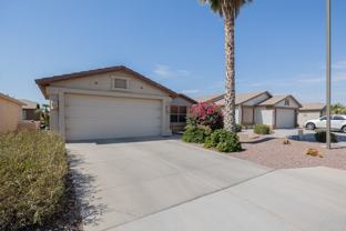 3431 E Torrey Pines Ln - Photo 1 of 1