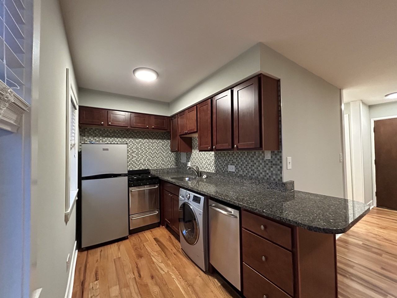 696 Elm Pl #696-307 - Photo 4 of 14