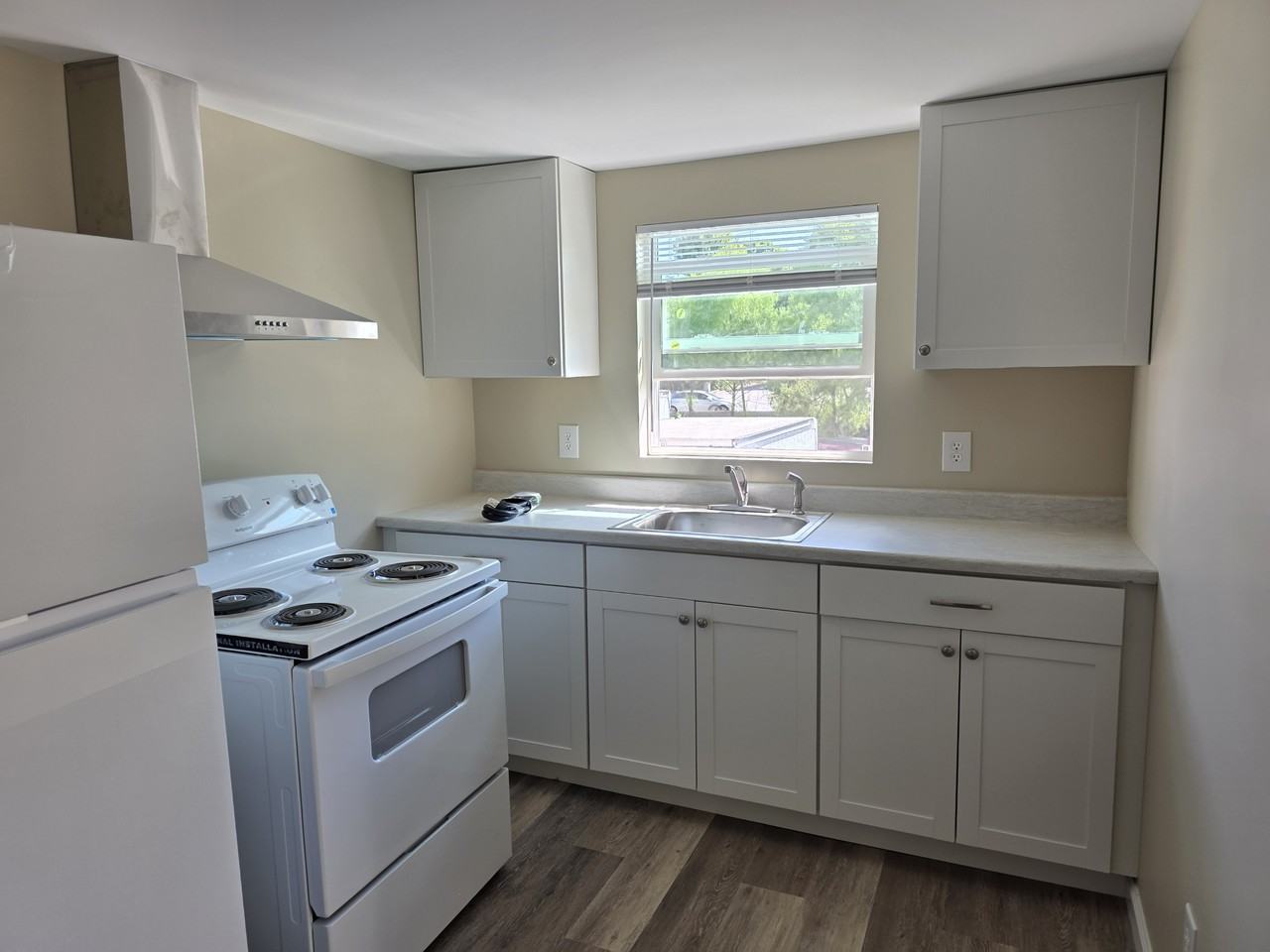 308 Knox Rd #1 - Photo 6 of 18