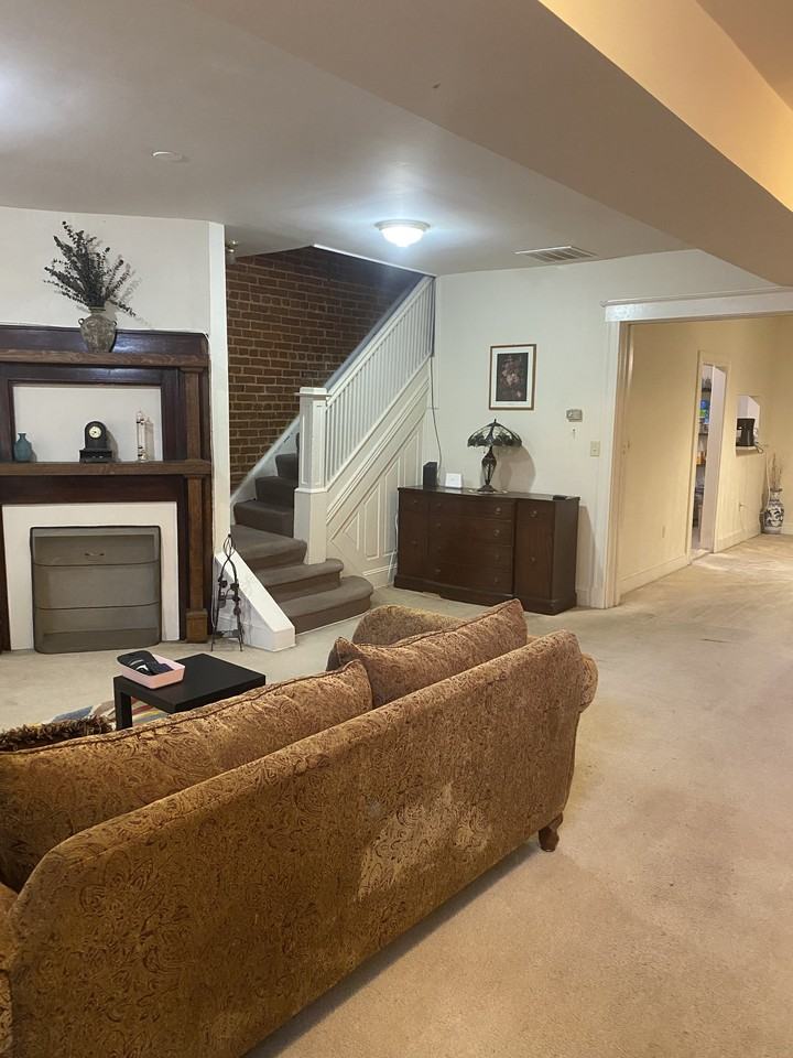 743 Park Rd Nw #3 - Photo 2 of 8