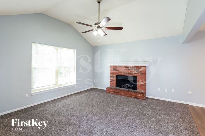 539 Ne Summit Dr - Photo 2 of 16