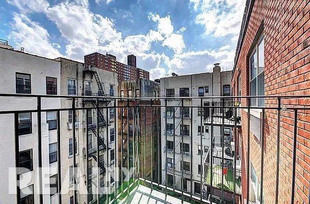 Ridge St #4B - Photo 3 of 8