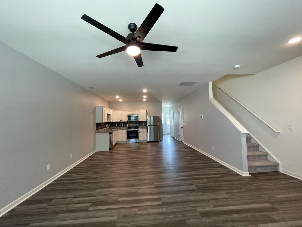 2111 Glen Crossing Drive - Photo 5 of 20