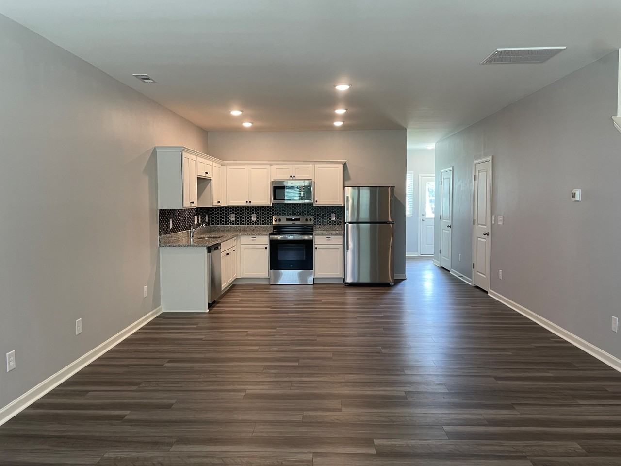 2111 Glen Crossing Drive - Photo 7 of 20