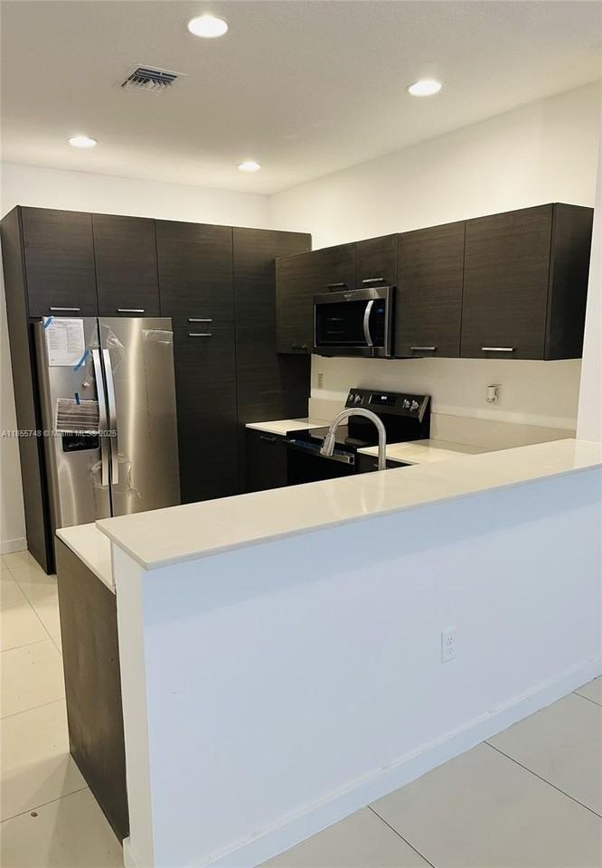 3442 Nw 13th St #3442 - Photo 2 of 17