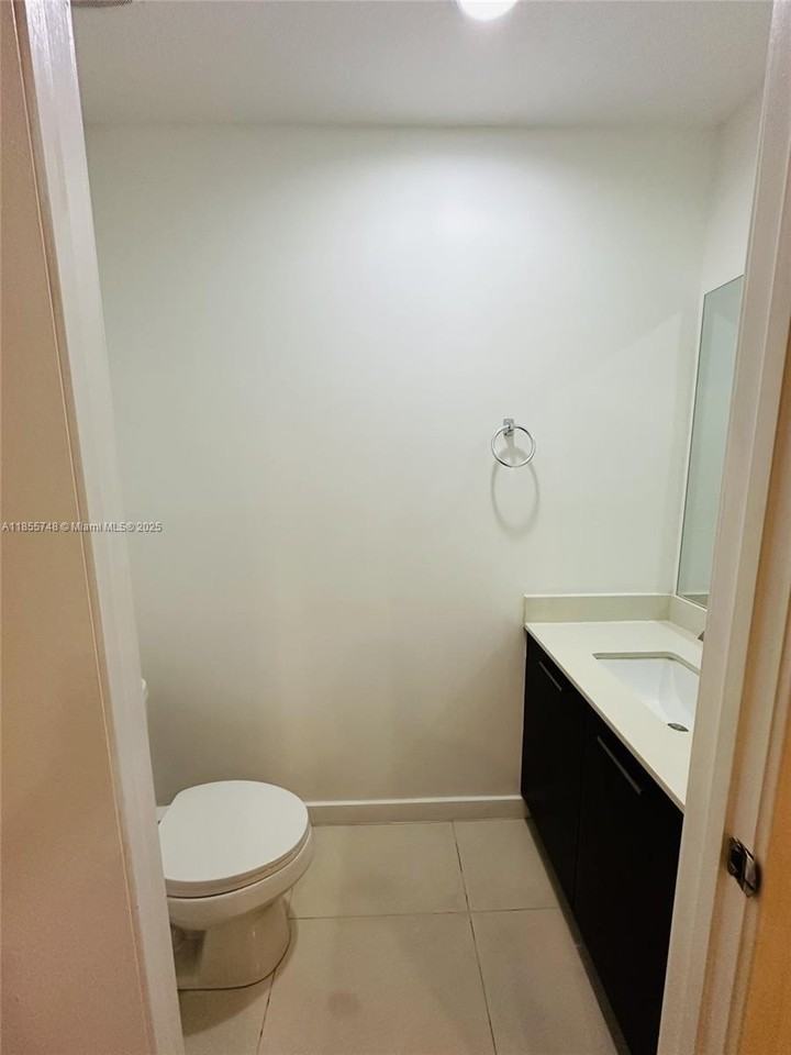 3442 Nw 13th St #3442 - Photo 5 of 17