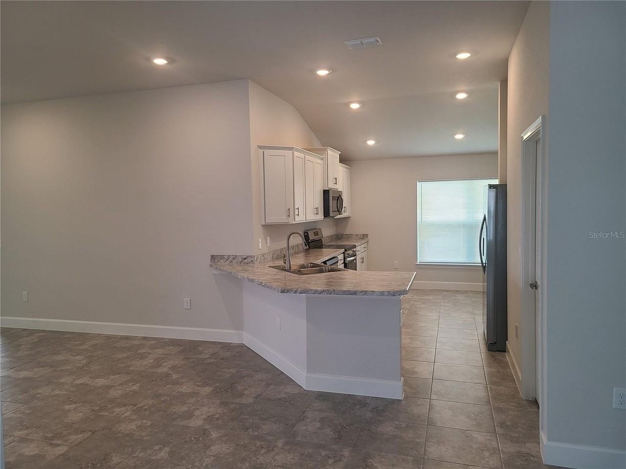 539 Tanaro Ln - Photo 4 of 10