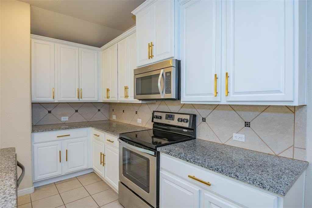 10445 Turning Leaf Trail - Photo 6 of 23