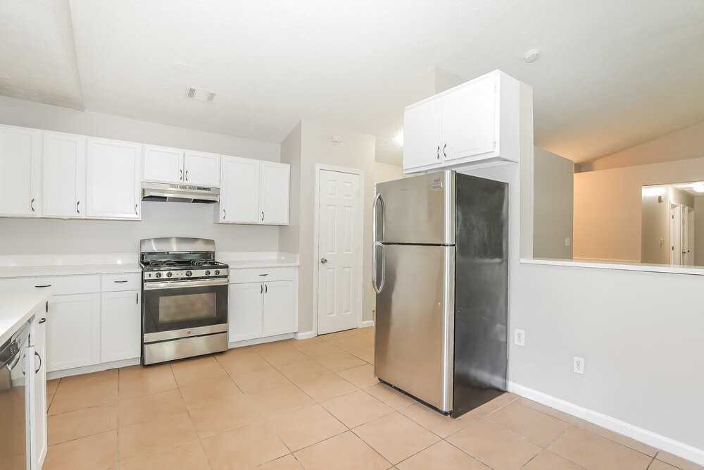 5712 Mistyview Dr - Photo 7 of 16