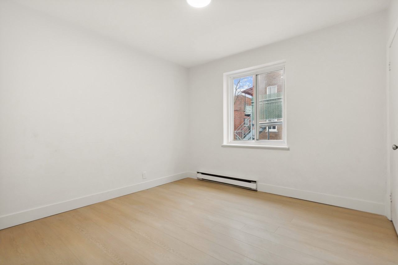 3420 Rue Messier #4 - Photo 3 of 13